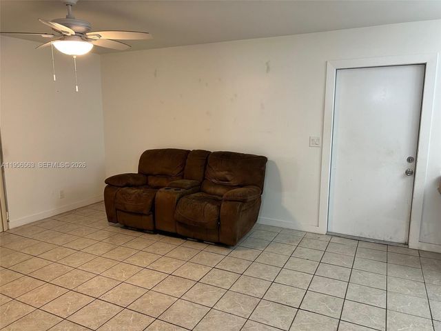 815 SW 30th St J, Fort Lauderdale, FL 33315