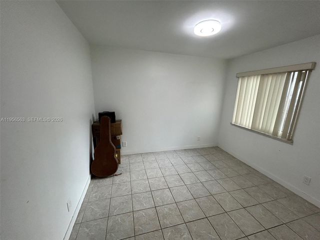 815 SW 30th St J, Fort Lauderdale, FL 33315