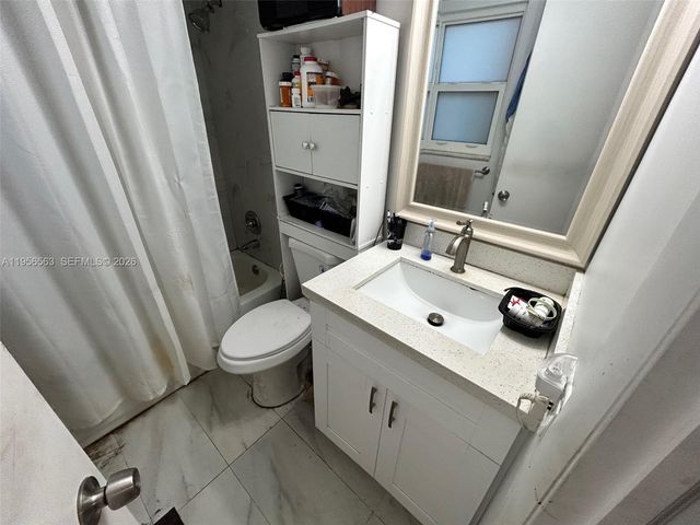 815 SW 30th St J, Fort Lauderdale, FL 33315