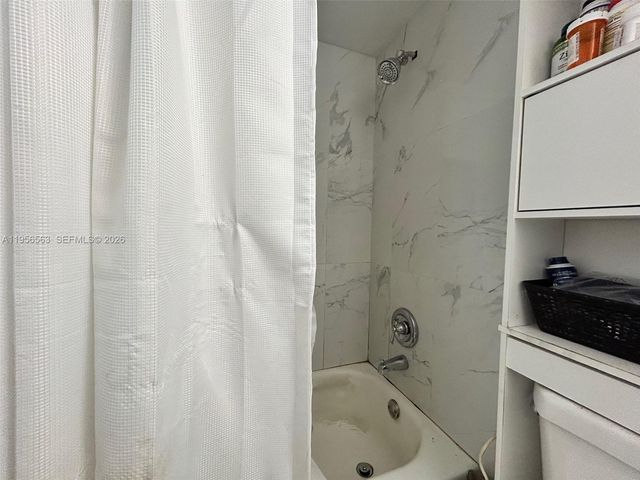 815 SW 30th St J, Fort Lauderdale, FL 33315