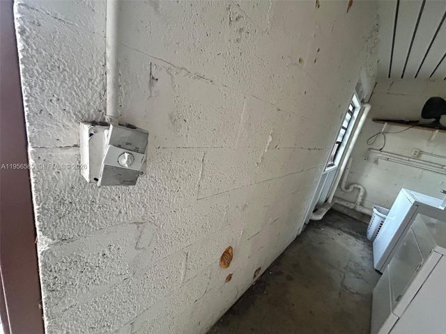 815 SW 30th St J, Fort Lauderdale, FL 33315