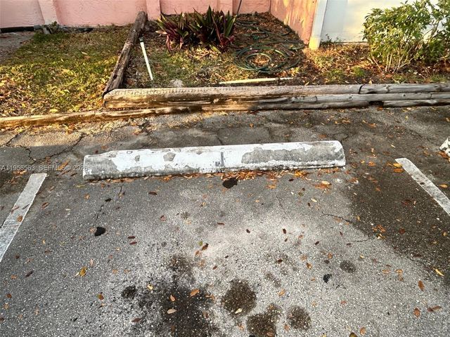 815 SW 30th St J, Fort Lauderdale, FL 33315