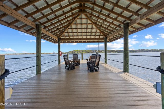 7156 RAMOTH Drive, Jacksonville, FL 32226