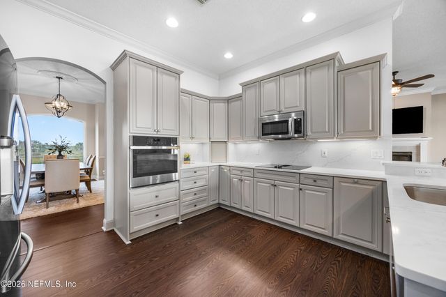 7156 RAMOTH Drive, Jacksonville, FL 32226