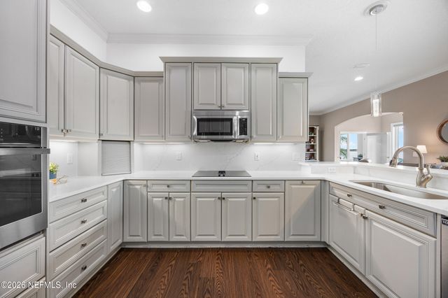 7156 RAMOTH Drive, Jacksonville, FL 32226