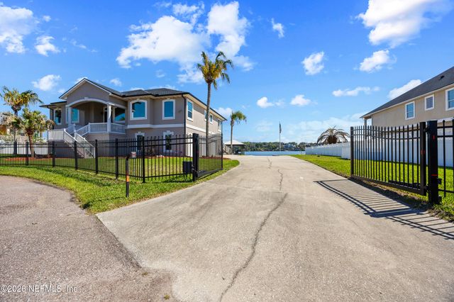 7156 RAMOTH Drive, Jacksonville, FL 32226
