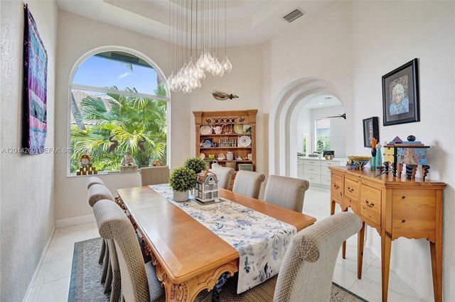 1640 Island Way, Weston, FL 33326