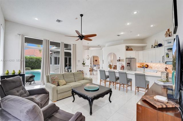 1640 Island Way, Weston, FL 33326