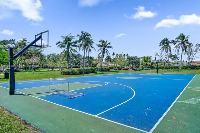1640 Island Way, Weston, FL 33326