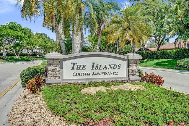 1640 Island Way, Weston, FL 33326