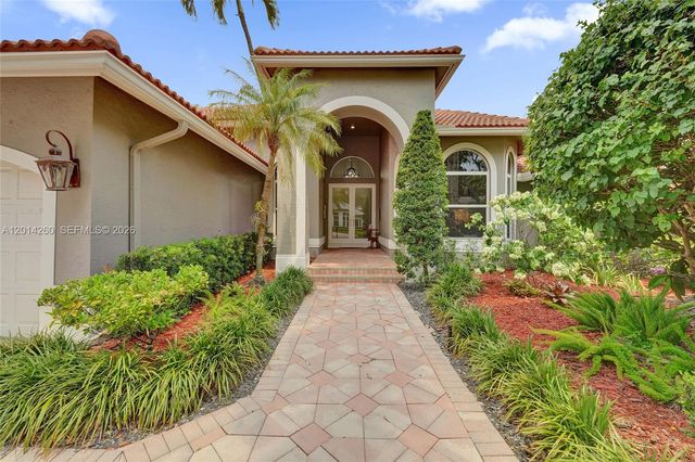 1640 Island Way, Weston, FL 33326