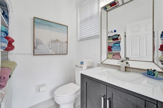 1640 Island Way, Weston, FL 33326