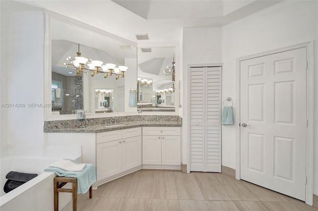 1640 Island Way, Weston, FL 33326