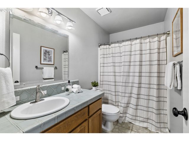 7101 Sw GLENWOOD Ct, Wilsonville, OR 97070