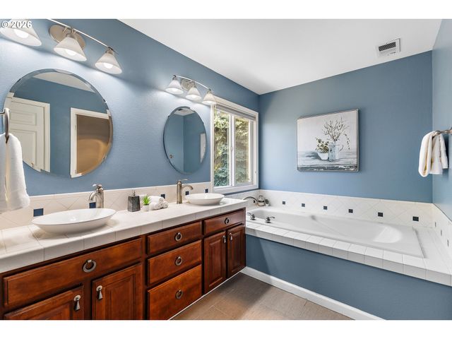 7101 Sw GLENWOOD Ct, Wilsonville, OR 97070