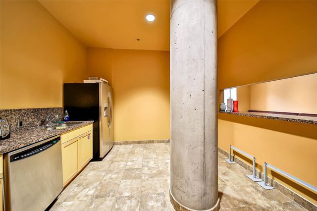 5005 Hidalgo Street 601, Houston, TX 77056