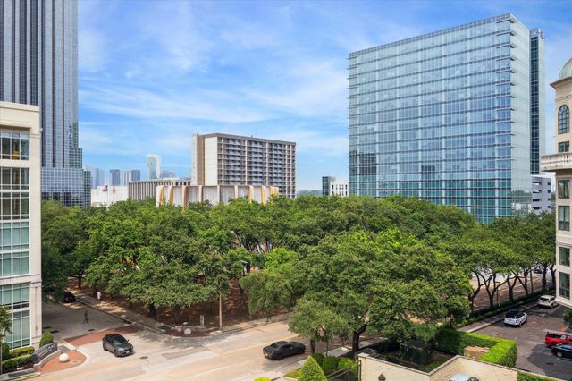 5005 Hidalgo Street 601, Houston, TX 77056