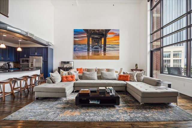 5005 Hidalgo Street 601, Houston, TX 77056