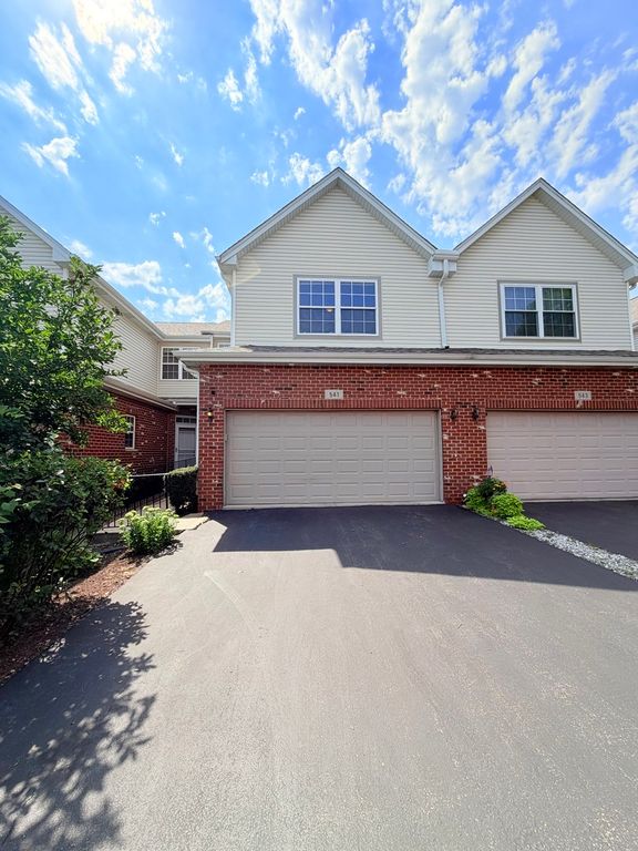 541 GOODWIN Drive, Bolingbrook, IL 60440 — photo 2