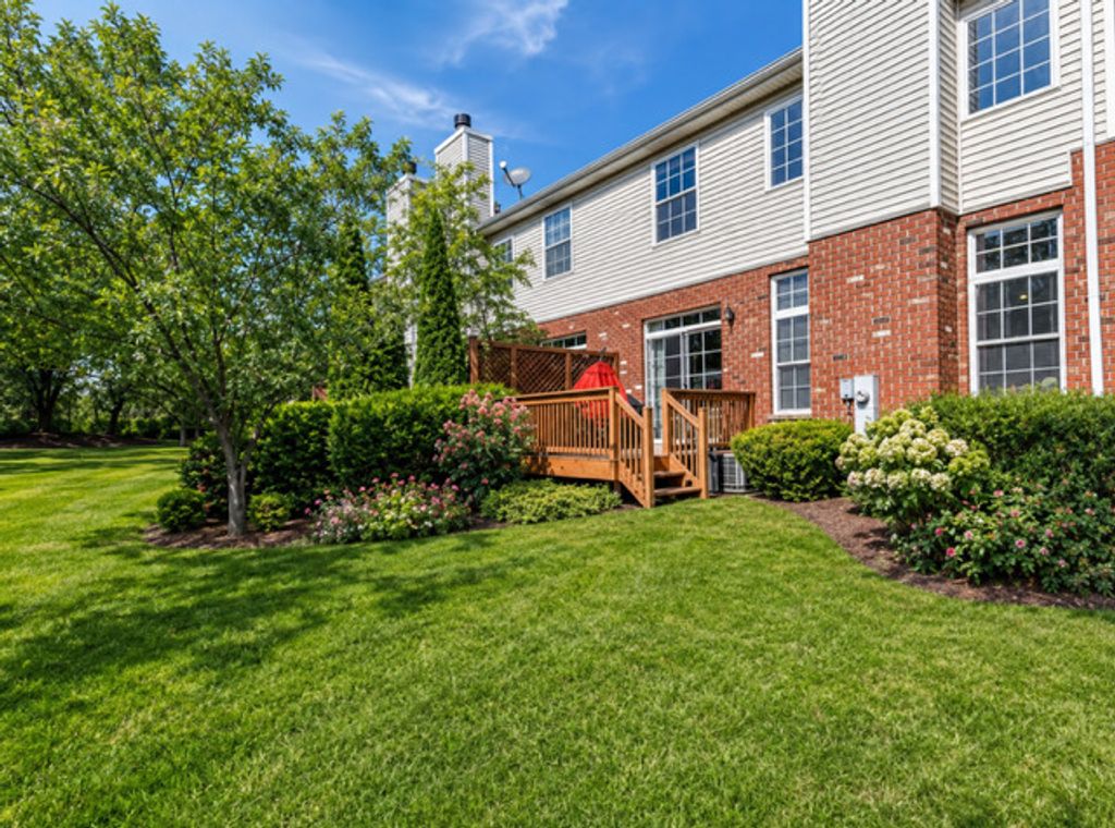 541 GOODWIN Drive, Bolingbrook, IL 60440 — photo 4
