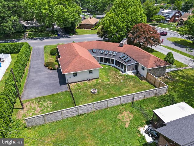 1601 OAK ST, Lebanon, PA 17042
