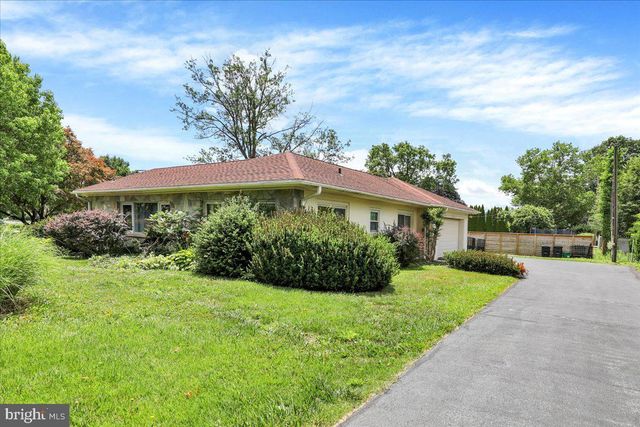1601 OAK ST, Lebanon, PA 17042