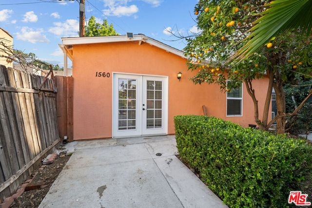 1558 N Kenmore Avenue, Los Angeles, CA 90027