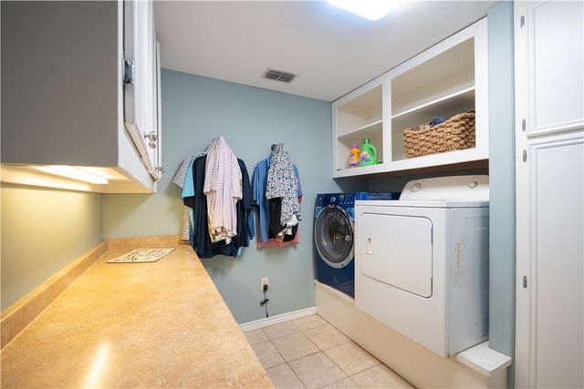 1519 Delwood, Alice, TX 78332