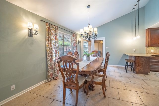 1519 Delwood, Alice, TX 78332