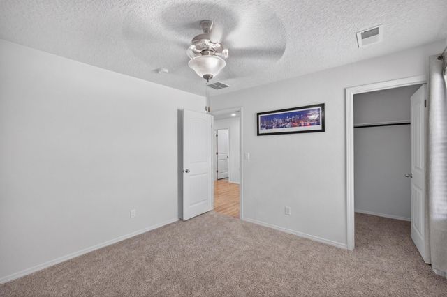 33 Hermanos Loop, Los Lunas, NM 87031