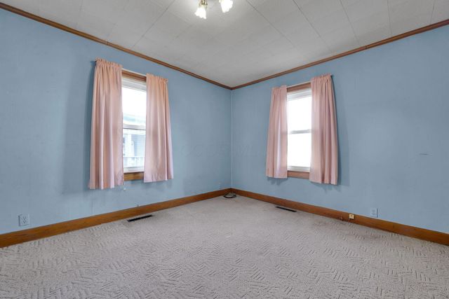 1303 S Pickaway Street, Circleville, OH 43113