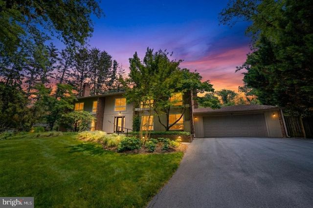 8566 BRICKYARD RD, Potomac, MD 20854