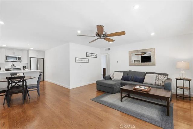 320 Hermosa 101, Hermosa Beach, CA 90254