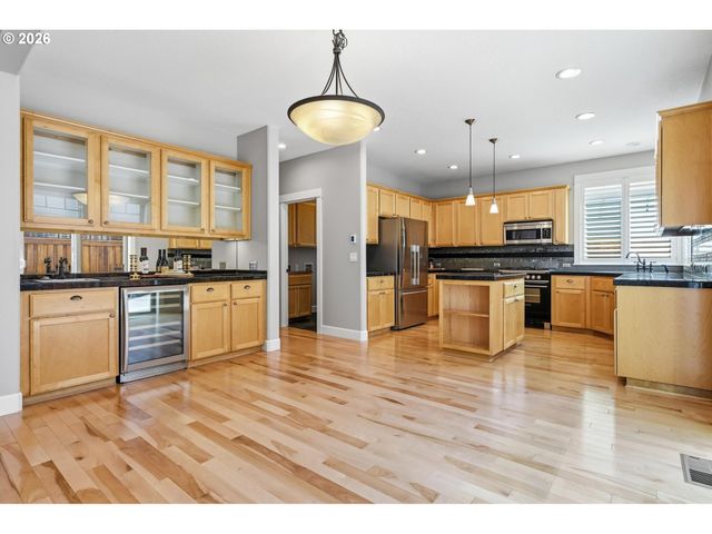 16461 Sw 132ND Ter, Tigard, OR 97224