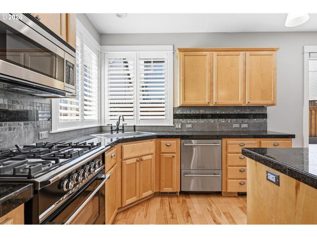 16461 Sw 132ND Ter, Tigard, OR 97224