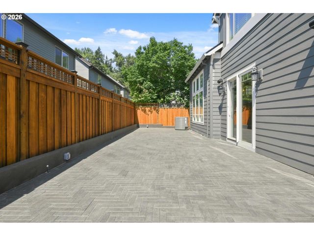 16461 Sw 132ND Ter, Tigard, OR 97224