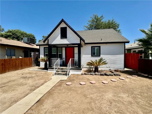 112 Woodrow Avenue, Bakersfield, CA 93308