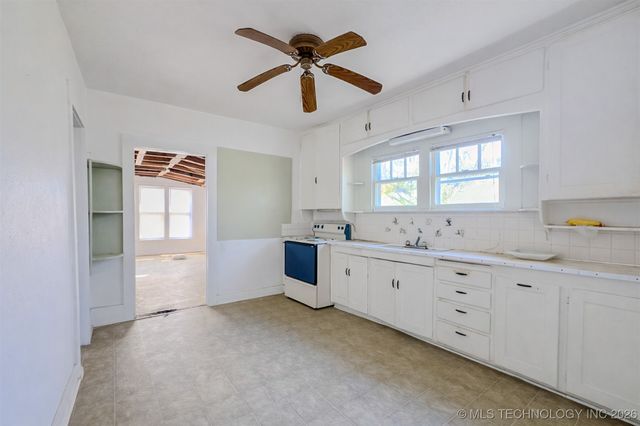 402 E Main Street, Wilburton, OK 74578