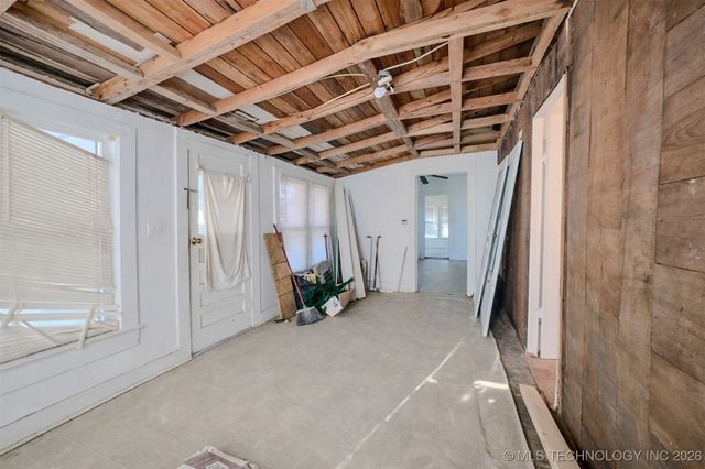 402 E Main Street, Wilburton, OK 74578