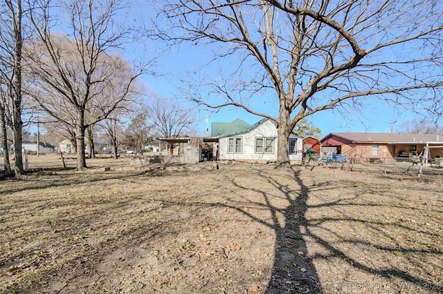 402 E Main Street, Wilburton, OK 74578