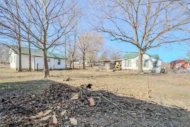 402 E Main Street, Wilburton, OK 74578