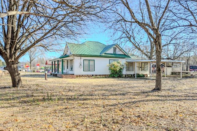 402 E Main Street, Wilburton, OK 74578