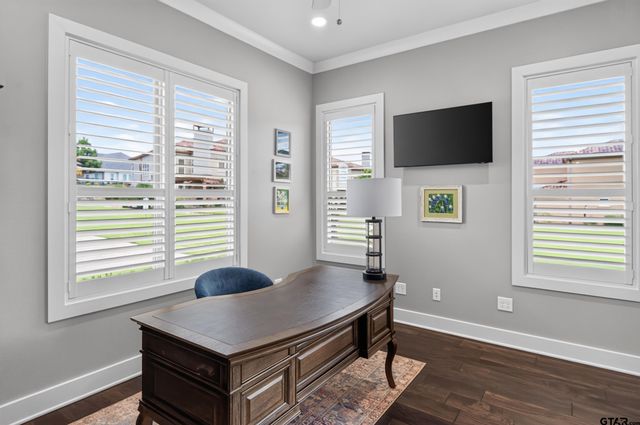 852 Laguna Dr., Tyler, TX 75703