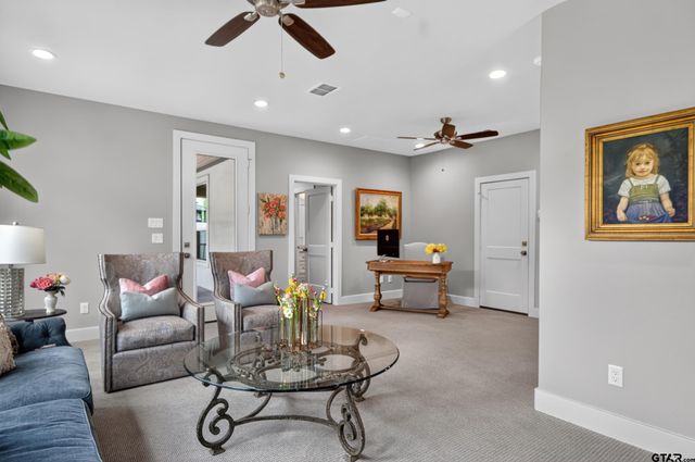 852 Laguna Dr., Tyler, TX 75703