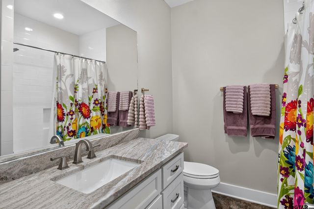 852 Laguna Dr., Tyler, TX 75703