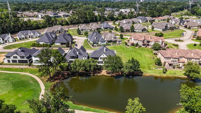 852 Laguna Dr., Tyler, TX 75703
