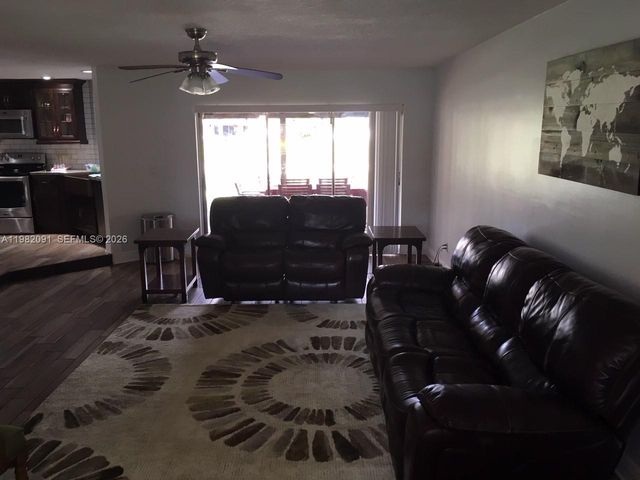 8421 SW 28th St 0, Davie, FL 33328