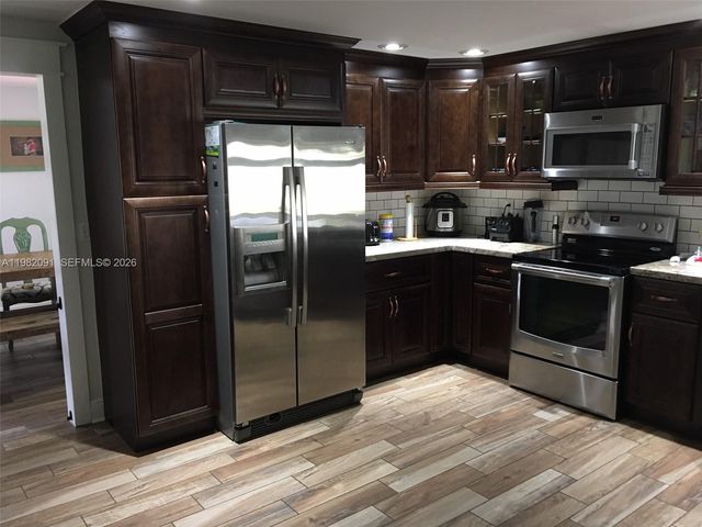 8421 SW 28th St 0, Davie, FL 33328