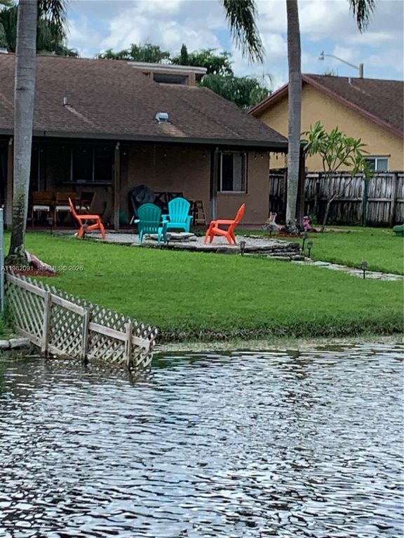 8421 SW 28th St 0, Davie, FL 33328