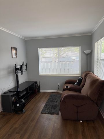 317 N H Street B, Lake Worth Beach, FL 33460